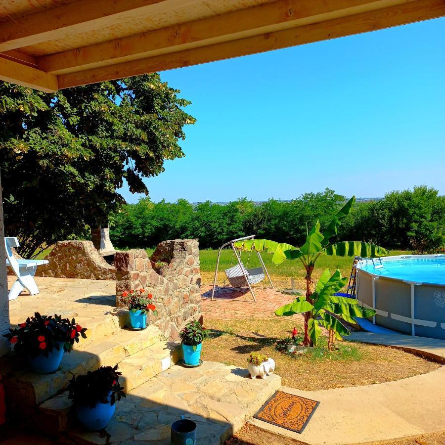 Cerevic Honey Hill Apartment Fruska Gora מראה חיצוני תמונה