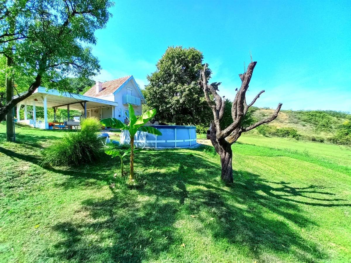 Cerevic Honey Hill Apartment Fruska Gora מראה חיצוני תמונה