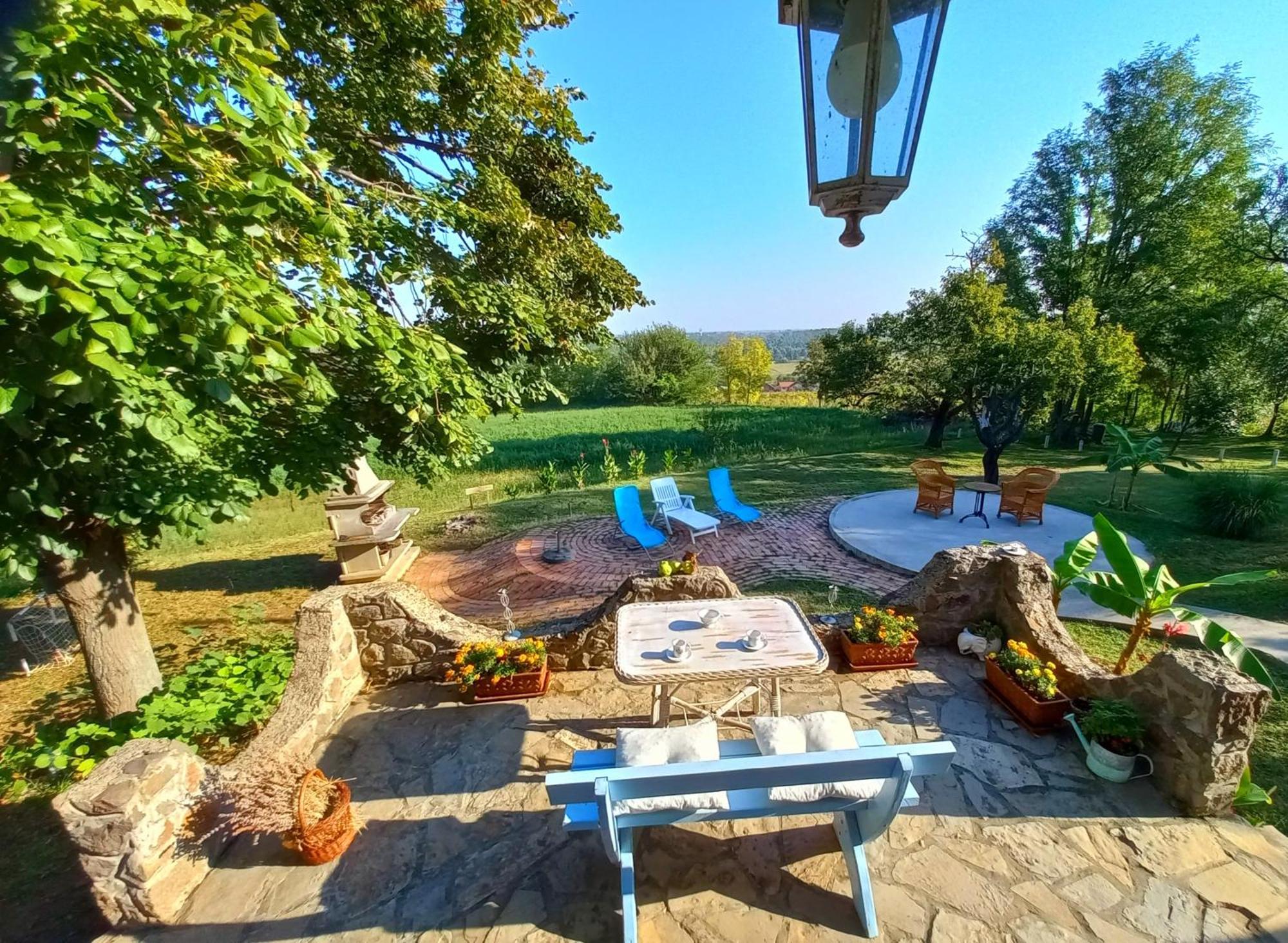 Cerevic Honey Hill Apartment Fruska Gora מראה חיצוני תמונה